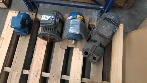 4 x Small 3 phase motors 1 with pump head
