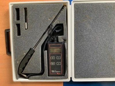 Dwyer series 471 Thermo - anemometer 