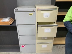 2 filing cabinets 