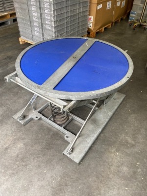 Pallet Lifter *RESERVE MET*