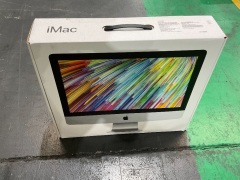 Apple iMac 21.5 Inch 2.3GHz 2-Core i5/ 8 GB/ 256 GB SSD MHK03X/A - 3