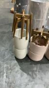 3x Averi Planter on Wooden Stand Medium Pink, 2x Averi Planter on Wooden Stand Large Pink, 2x Roland Pot With Stand Tall Oat  #256 - 8