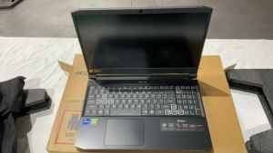Acer Nitro 5 15.6-inch i7-11800H/8GB/512GB SSD/RTX3050 4GB Gaming Laptop NH QENSA 001 - 9