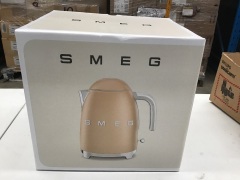 Smeg 50's Retro Style Electric Kettle - Champagne Matte KLF03CHMAU - 2