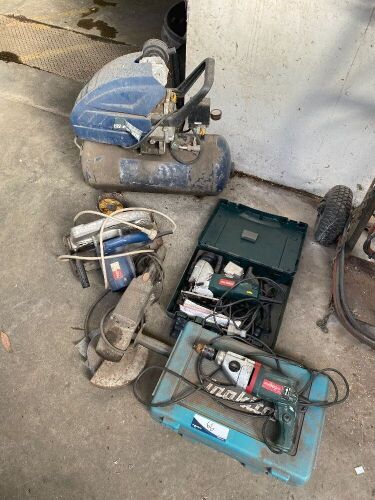 A Qty Of Assorted Electrical Hand Tools