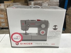 Singer 4423 Heavy Duty Sewing Machine Grey - 2