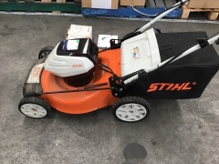 Stihl RMA 510V Battery powered lawn mower  - 3