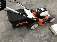 Stihl RMA 460 V Battery Powered Lawn Mower  - 8