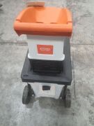 Stihl GHE 135 L Quiet Chipper Shredder - 3