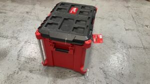 MILWAUKEE Packout XL Tool Box 48228429 (SKU..178377) - 4