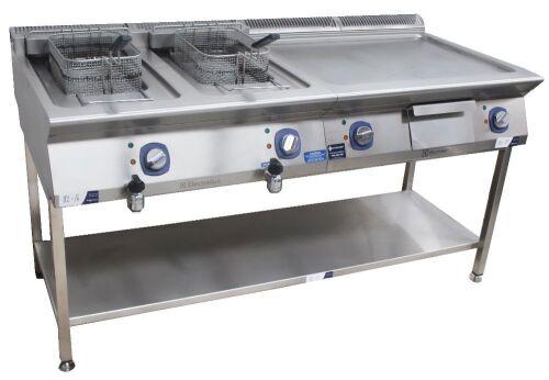 ***Reserve now Met***ELECTROLUX STAINLESS STEEL BENCH