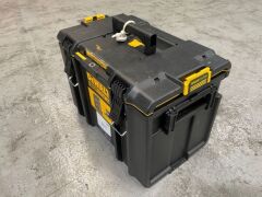 DEWALT 554 x 371 x 400mm TOUGHSYSTEM 2.0 Large Box Tool Case DWST83342-1 (SKU: ..148855) - 3