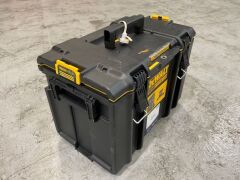 DEWALT 554 x 371 x 400mm TOUGHSYSTEM 2.0 Large Box Tool Case DWST83342-1 (SKU: ..148855) - 6