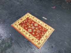 Hand woven rug - 0.88m x 0.61m - 2