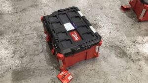 MILWAUKEE Packout Large Tool Box 48228425 (SKU..120215) - 3