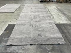 Carpet 1.8 x 5.2m and 2.25m x 1.4m - 2