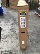 Samsung 75 Inch 4K UHD QLED Q60B Smart TV QA75Q60BAW - 3
