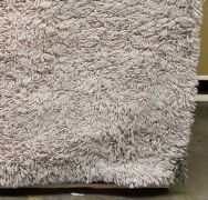 230 x 160 Beige Shag Rug. No Brand Stated - 2