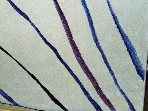 Italtex Swirl design rug - Size 160 x 230 - Colours White/Blue/Black - Design : Swirl