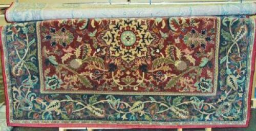 240 x 330 Blue/Red Pattern rug - Product code 65067 - No brand stated on the item