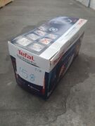 Tefal Smart Protect Plus Steam Iron FV6872 - 3