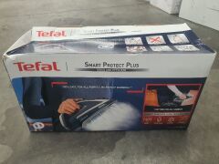 Tefal Smart Protect Plus Steam Iron FV6872 - 2