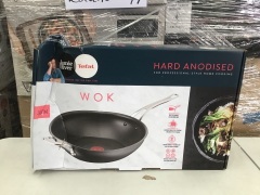 Tefal Jamie Oliver Cook's Classics Induction Non-stick Hard Anodised Wok 30cm H9128844 - 2