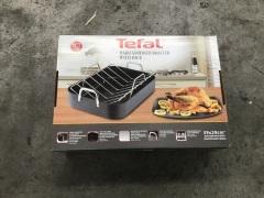 Tefal D9259944 29x39cm Hard Anodised Roaster and Rack - 2