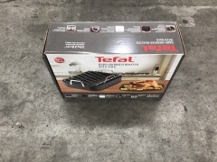 Tefal D9259944 29x39cm Hard Anodised Roaster and Rack - 4