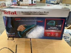 Tefal UltraGlide Anti-Calc Plus Steam Iron FV5873 - 2