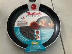 Tefal Cook Right Black Frypan 28cm B3520623 - 3
