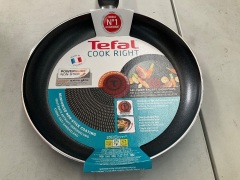 Tefal Cook Right Black Frypan 28cm B3520623 - 4