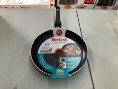 Tefal Cook Right Black Frypan 28cm B3520623 - 2