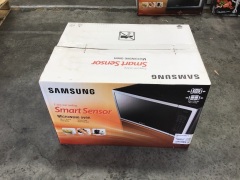 Samsung Smart Sensor Microwave Oven ME6104STI - 4