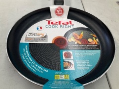 Tefal Cook Right Black Frypan 32cm B3520822 - 3