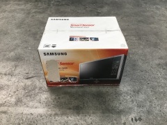 Samsung Smart Sensor Microwave Oven ME6144W - 2