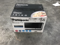 Panasonic Microwave Oven (Stainless Steel) NN-SF574S - 2