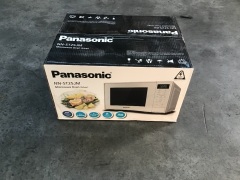 Panasonic Microwave Oven (Silver) NN-ST25JM - 2