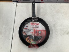 Tefal Daily Chef Black Induction Non Stick Frypan 28cm G2670632 - 2