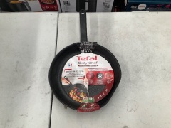 Tefal Daily Chef Black Induction Non Stick Frypan 28cm G2670632 (Damage) - 2