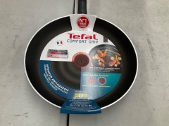 Tefal Comfort Grip GV5 Frypan 28cm D5090602 - 2