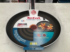 Tefal Comfort Grip GV5 Frypan 32cm D5090802 - 2