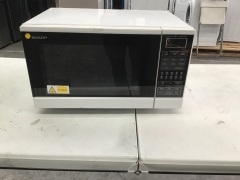Sharp Microwave TCAUHA344 (Missing Tray)