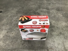 George Forman Smokeless Family Grill GR30SSIL - 4