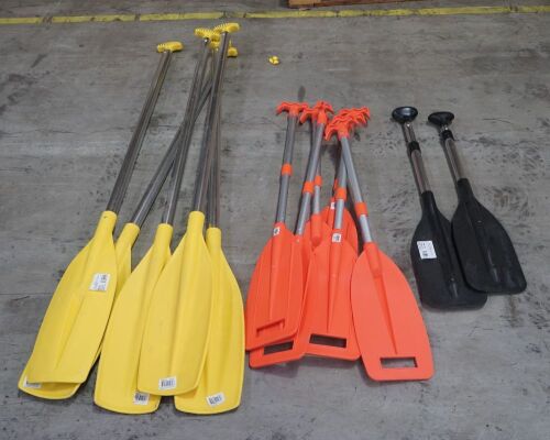 12 Xassorted Kayak Oars, 3 Sizes