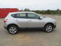 2013 Silver Nissan Dualis ST automatic SUV with 186,342 Kilometres - 2