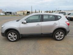 2013 Silver Nissan Dualis ST automatic SUV with 186,342 Kilometres - 5