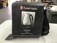 Russell Hobbs Kettle Silver RHK42WHI - 2