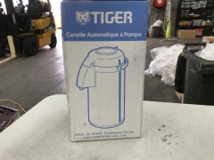 Tiger Automatic Vacuum Jug 3.0L Pure Flower PNM-B300 - 3