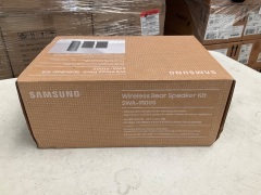 Samsung 2.0 wireless speakers - 5
